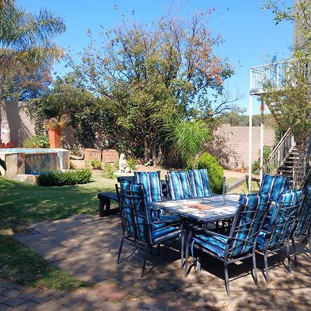 Villa Via Hotel Midrand Exterior foto