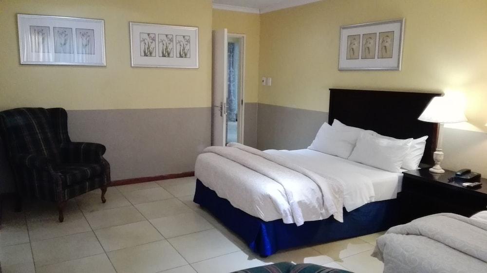 Villa Via Hotel Midrand Exterior foto
